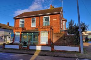 Walton Beach Holiday Lets